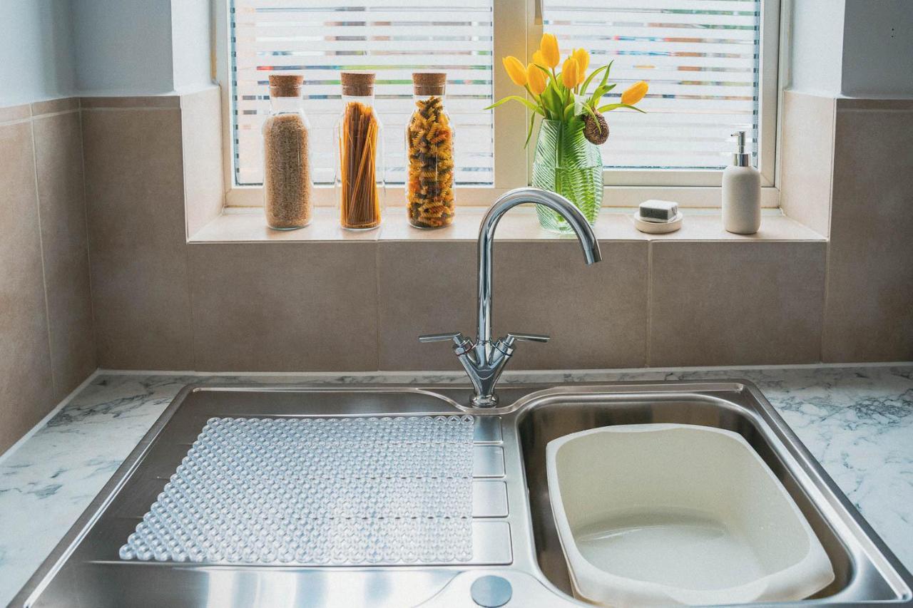 2 Bed House, Sleeps 6, Dog Friendly, Close To A14 M11, With Garden & Parking Long Stay Work Contractor Leisure, Jade Cambridge-i reptér Kültér fotó