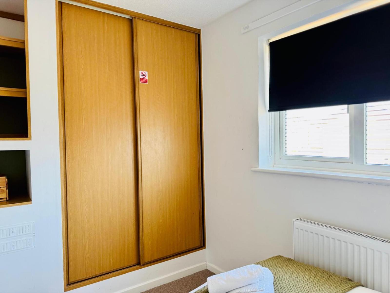 2 Bed House, Sleeps 6, Dog Friendly, Close To A14 M11, With Garden & Parking Long Stay Work Contractor Leisure, Jade Cambridge-i reptér Kültér fotó