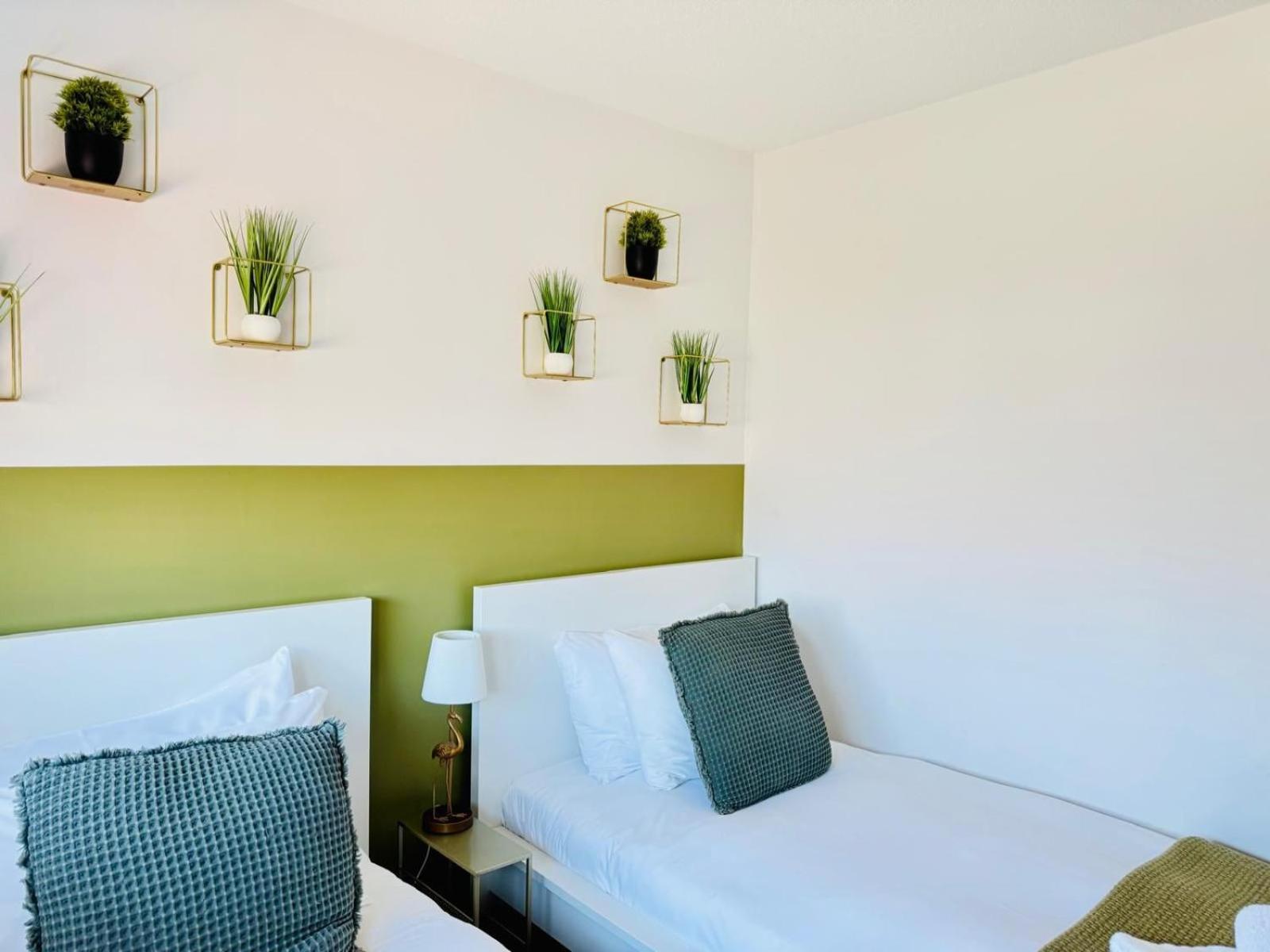2 Bed House, Sleeps 6, Dog Friendly, Close To A14 M11, With Garden & Parking Long Stay Work Contractor Leisure, Jade Cambridge-i reptér Kültér fotó